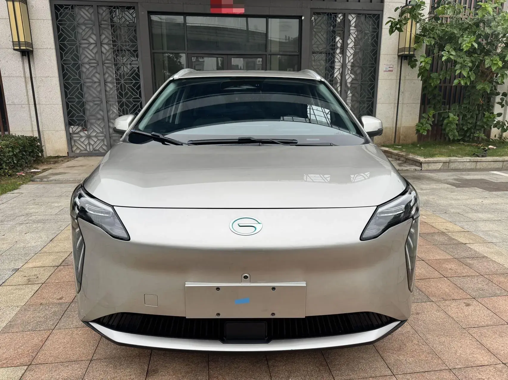 2023 AION Y thumbnail 2