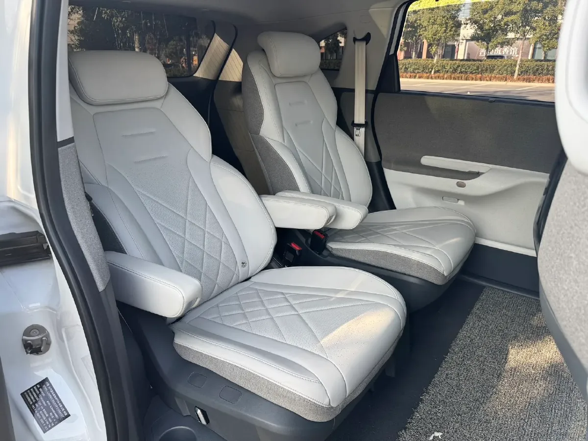 2023 ARCFOX KAOLA BEV 58.8KWH,autocango,china used car exporter,china ev exporter,chinese used car exporter,chinese used ev exporter