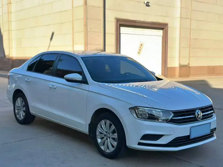 2019 VOLKSWAGEN BORA thumbnail 2