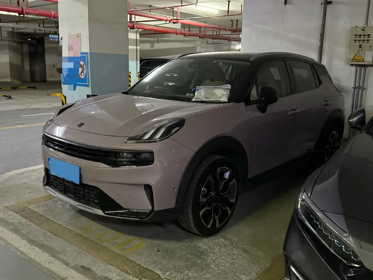 2022 LYNK&CO 06 EM-P 1.5T 177HP L3 7DCT PHEV 15.5KWH