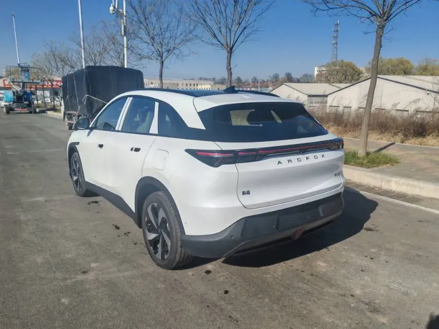 2025 ARCFOX αT5 BEV 65KWH,autocango,china used car exporter,china ev exporter,chinese used car exporter,chinese used ev exporter