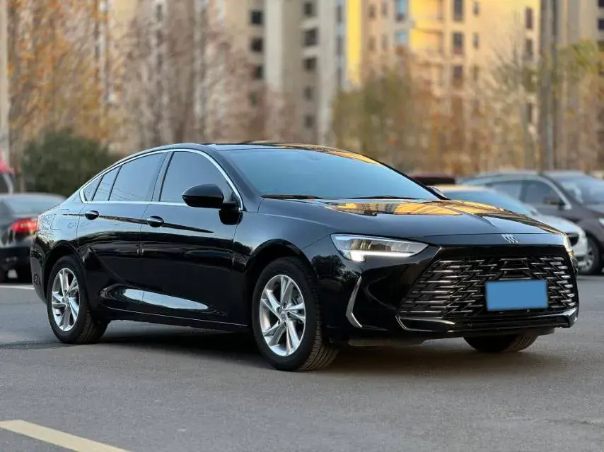 2024 BUICK REGAL thumbnail 3