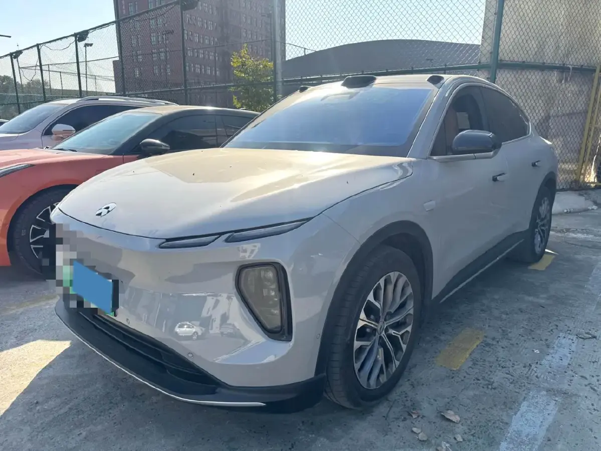 2023 NIO EC6 BEV 75KWH