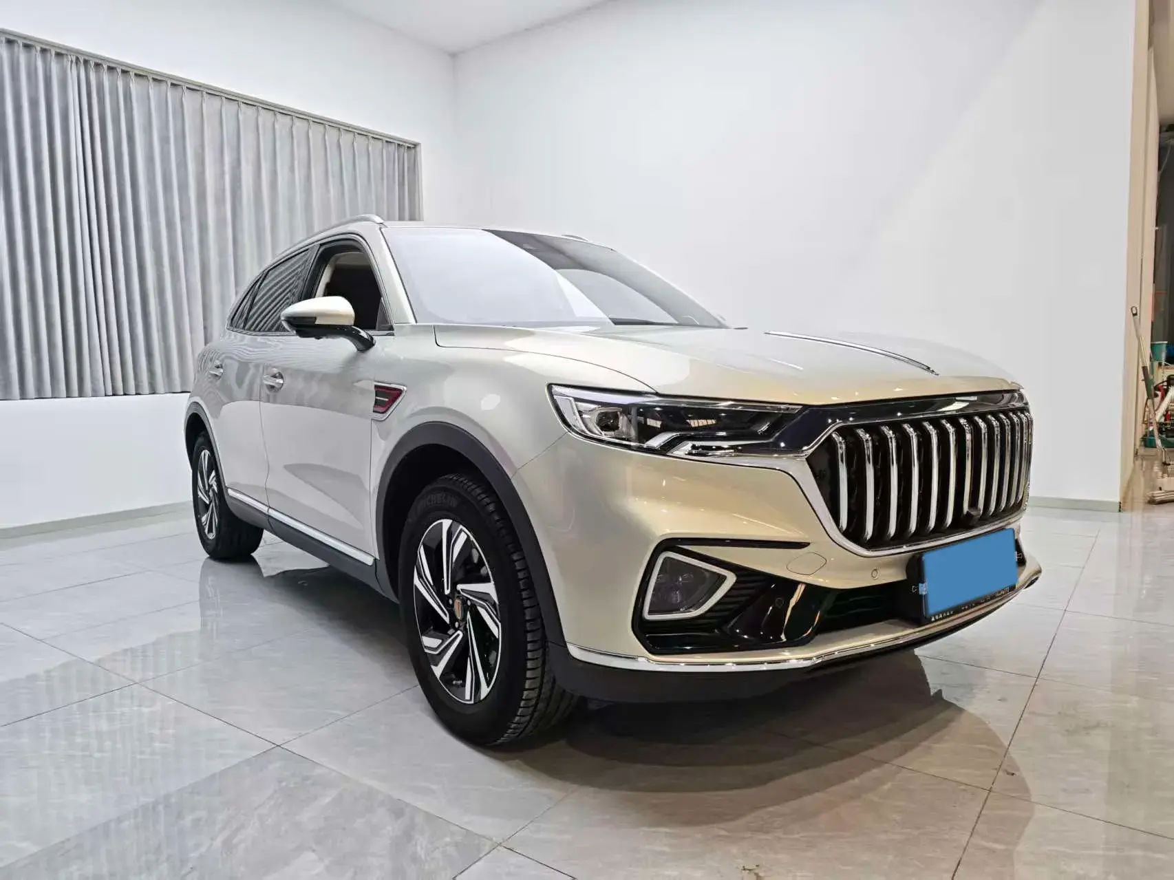 2022 HONGQI HS5 thumbnail 2