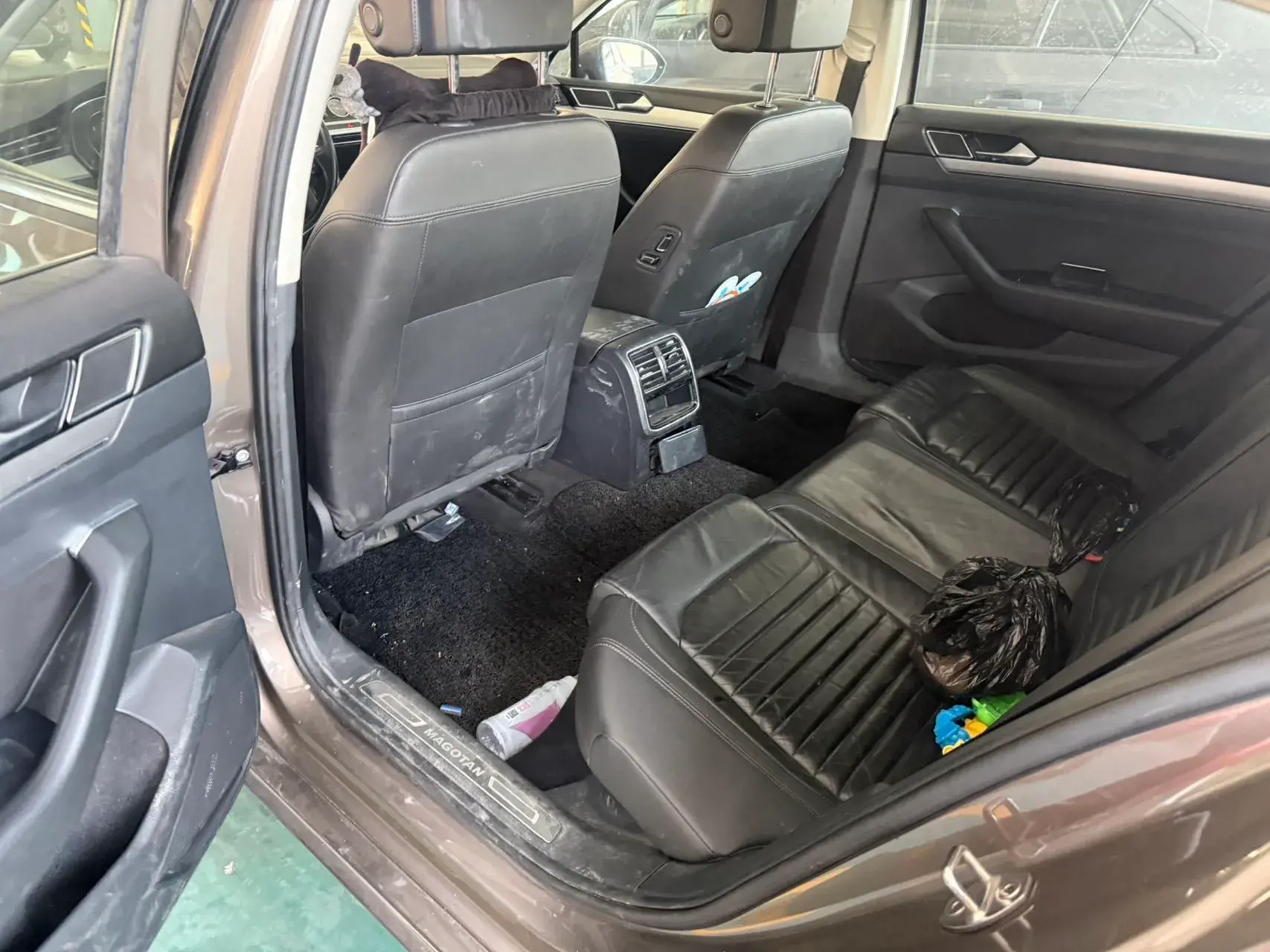 2018 VOLKSWAGEN MAGOTAN thumbnail 4