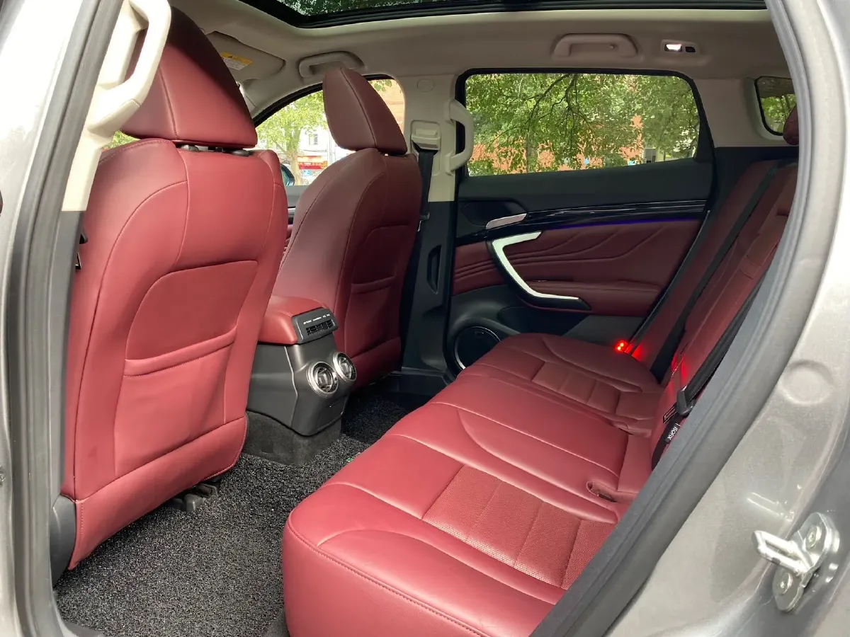 2017 Zotye T700 2.0T 190HP L4 8AT,autocango,china used car exporter,china ev exporter,chinese used car exporter,chinese used ev exporter