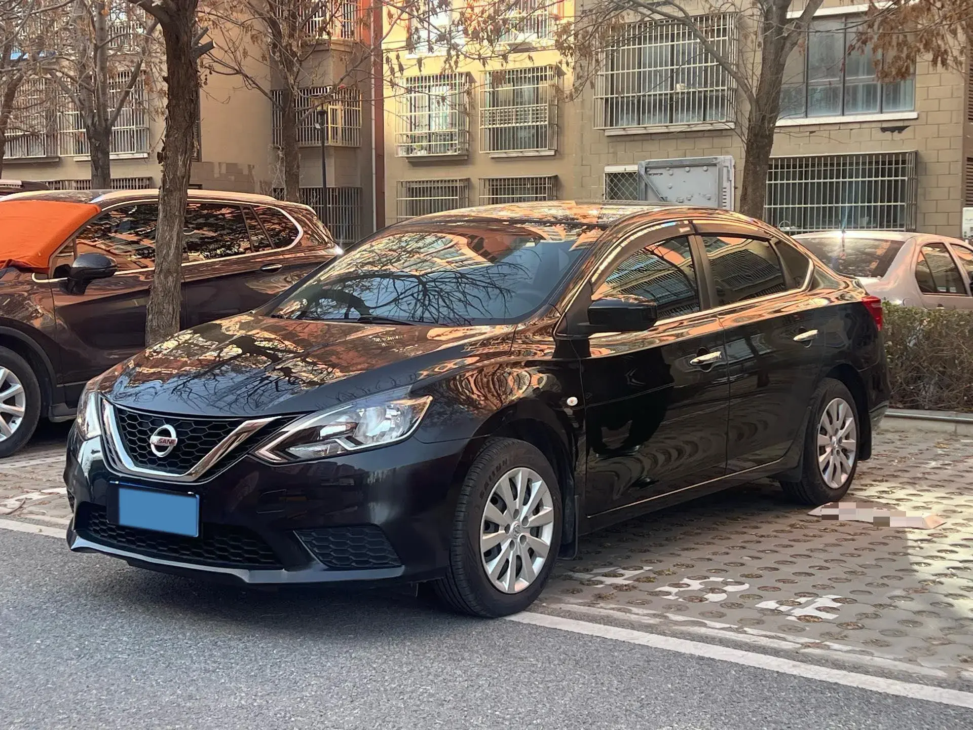 2019 NISSAN SYLPHY view 1