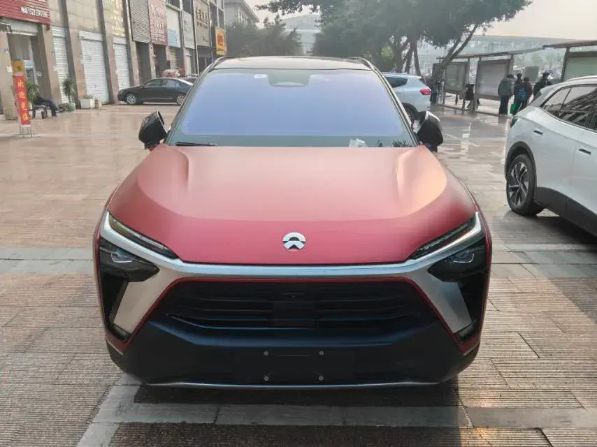 2020 NIO ES8 thumbnail 2