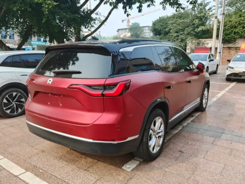 2020 NIO ES8 thumbnail 3