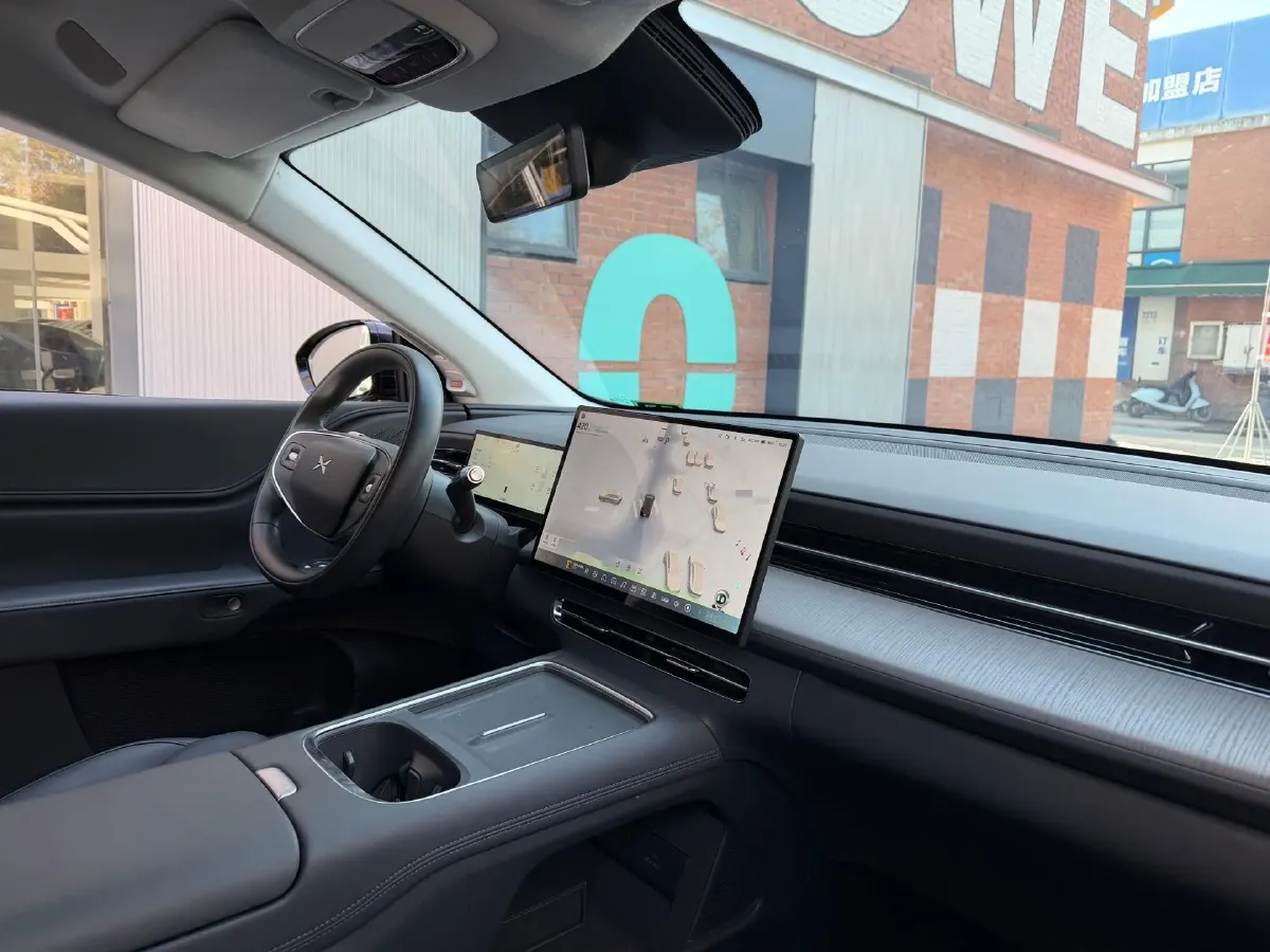 2025 Xpeng G6 BEV 68.5KWH,autocango,china used car exporter,china ev exporter,chinese used car exporter,chinese used ev exporter