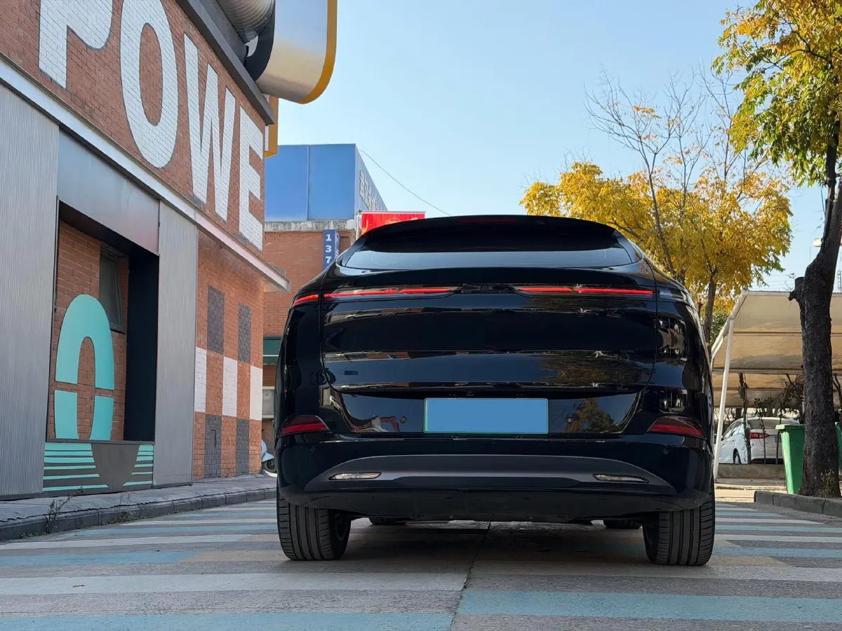 2025 Xpeng G6 BEV 68.5KWH,autocango,china used car exporter,china ev exporter,chinese used car exporter,chinese used ev exporter