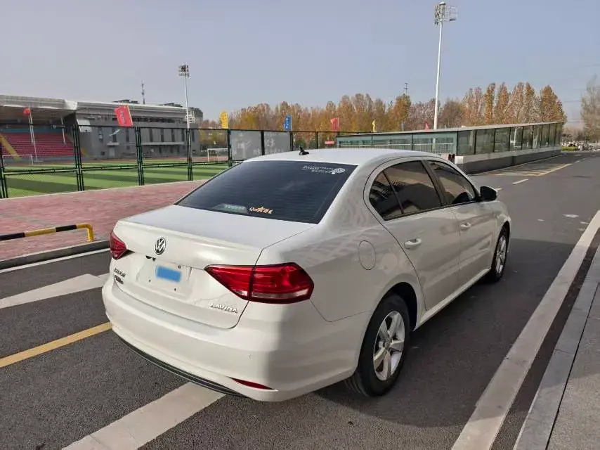 2019 VOLKSWAGEN LAVIDA thumbnail 4