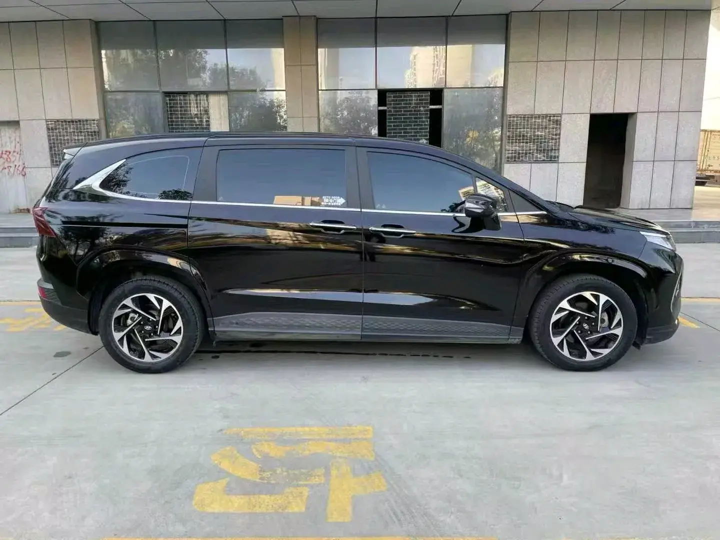 2021 HYUNDAI CUSTO thumbnail 2