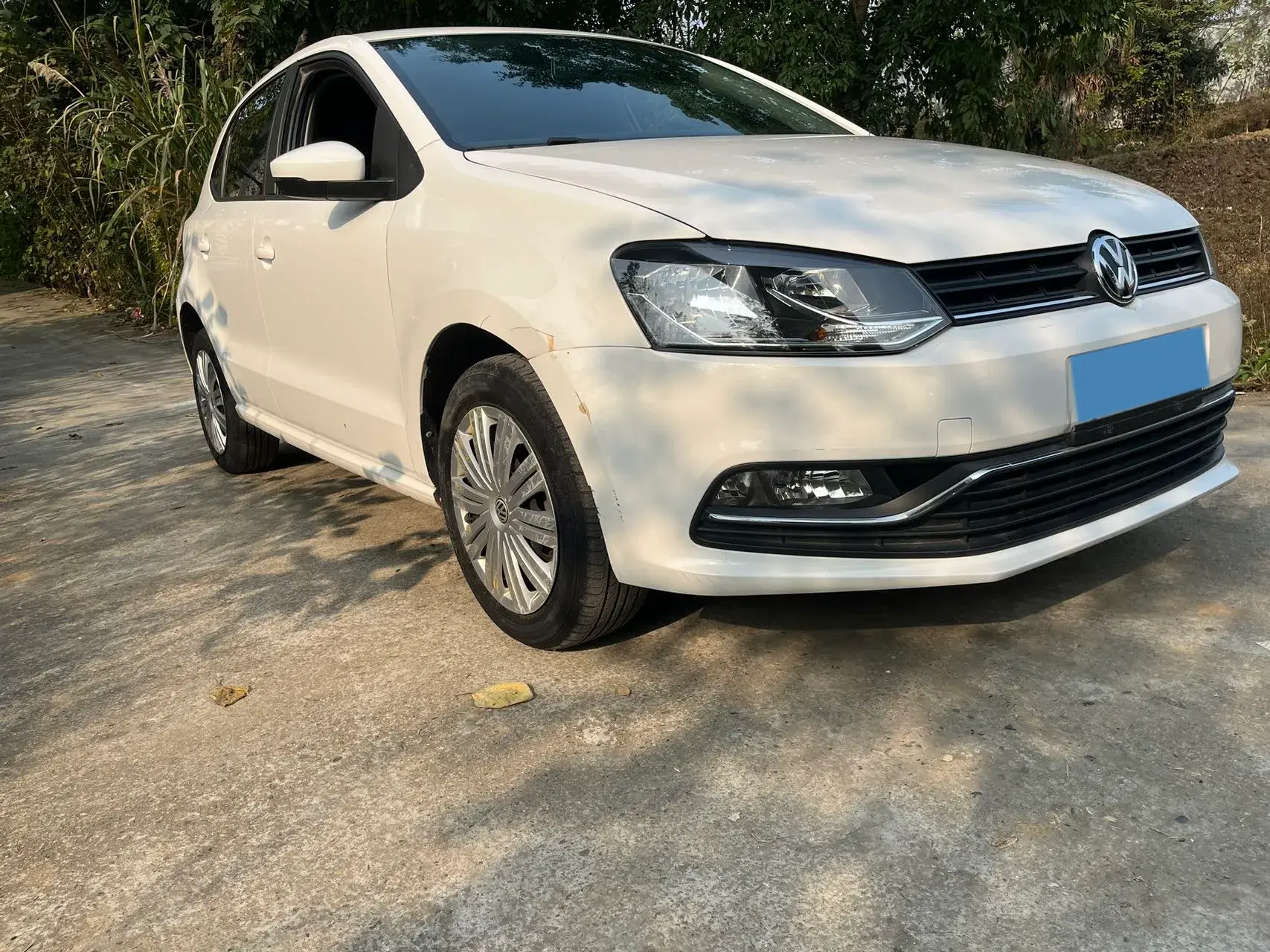 2016 VOLKSWAGEN POLO thumbnail 3