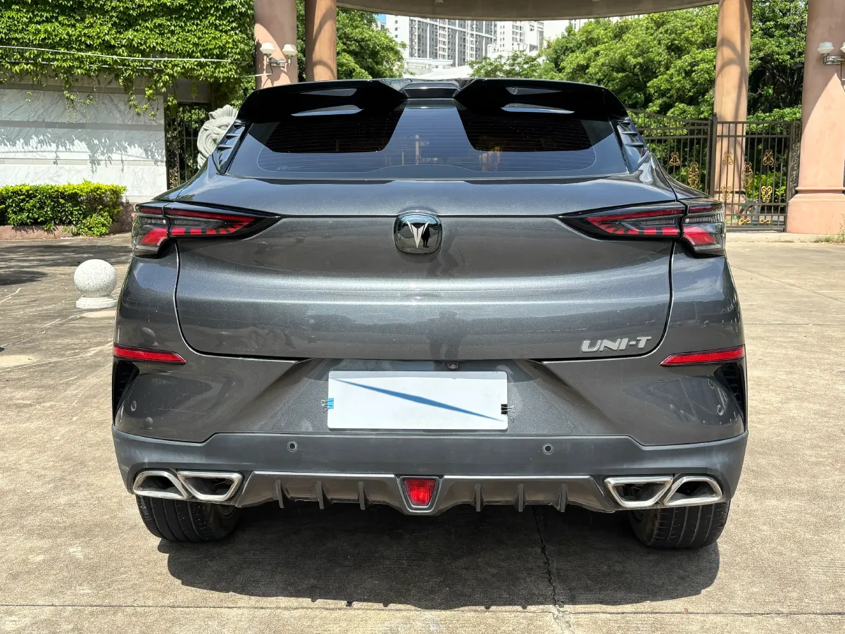 2020 ChangAn UNI-T 1.5T 180HP L4 7DCT,autocango,china used car exporter,china ev exporter,chinese used car exporter,chinese used ev exporter