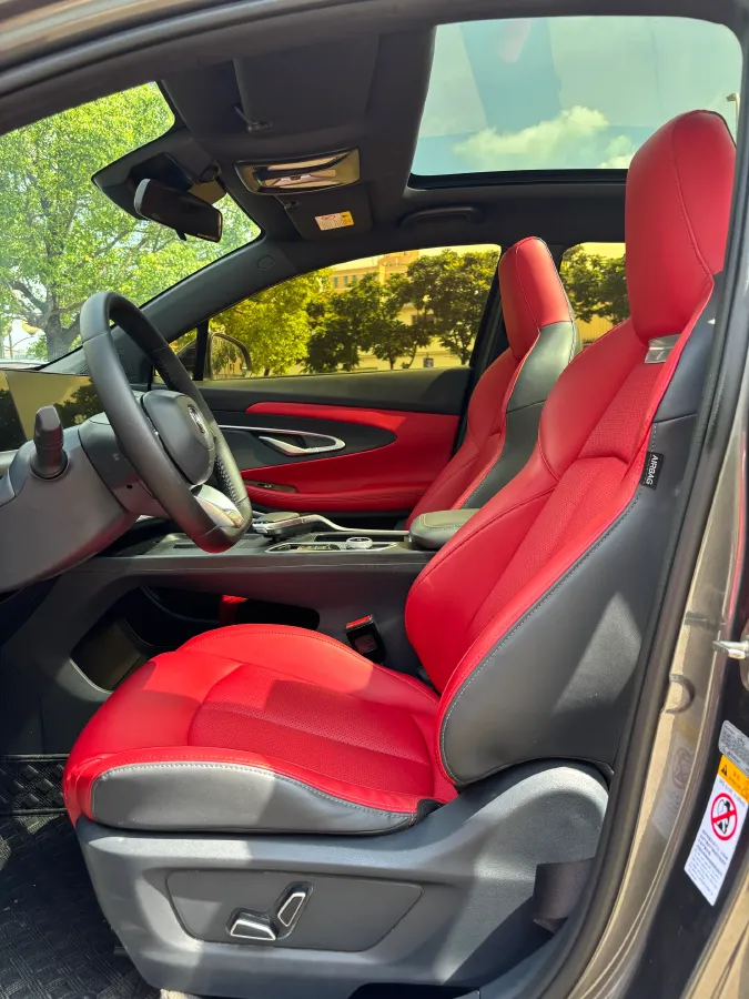 2020 ChangAn UNI-T 1.5T 180HP L4 7DCT,autocango,china used car exporter,china ev exporter,chinese used car exporter,chinese used ev exporter