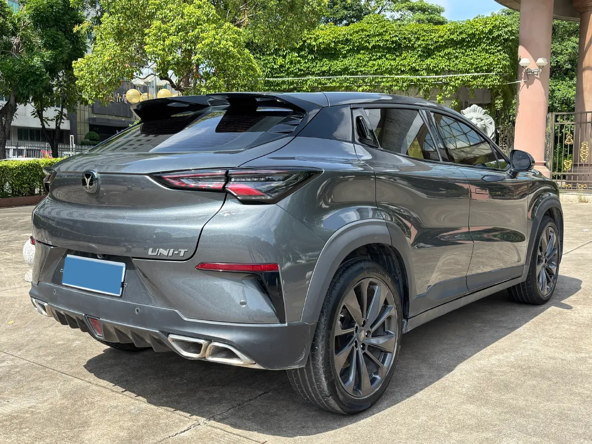 2020 ChangAn UNI-T 1.5T 180HP L4 7DCT,autocango,china used car exporter,china ev exporter,chinese used car exporter,chinese used ev exporter