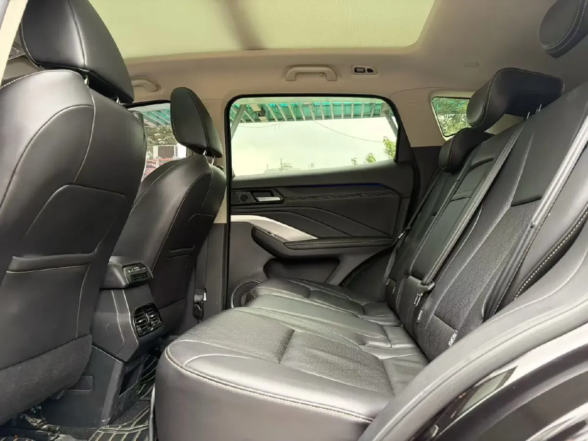 2020 WEY VV6 2.0T 227HP L4 7DCT,autocango,china used car exporter,china ev exporter,chinese used car exporter,chinese used ev exporter