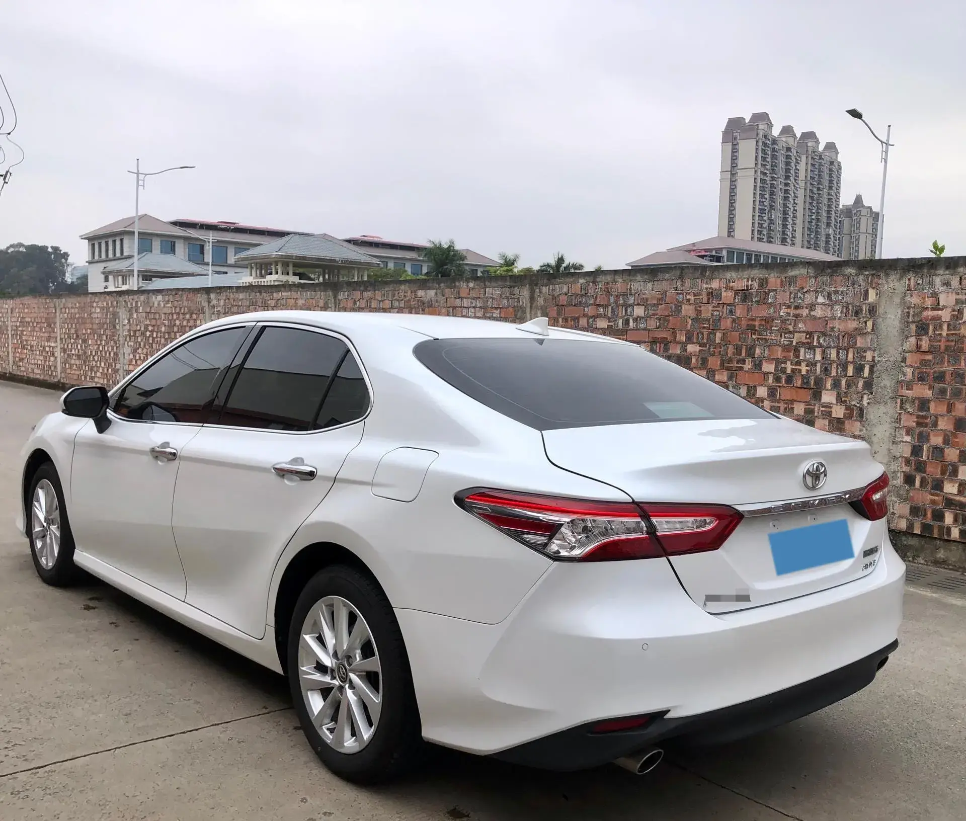 2021 TOYOTA CAMRY thumbnail 4
