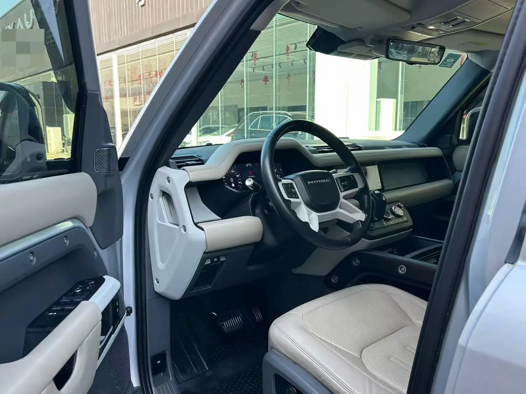 2020 LAND ROVER thumbnail 4