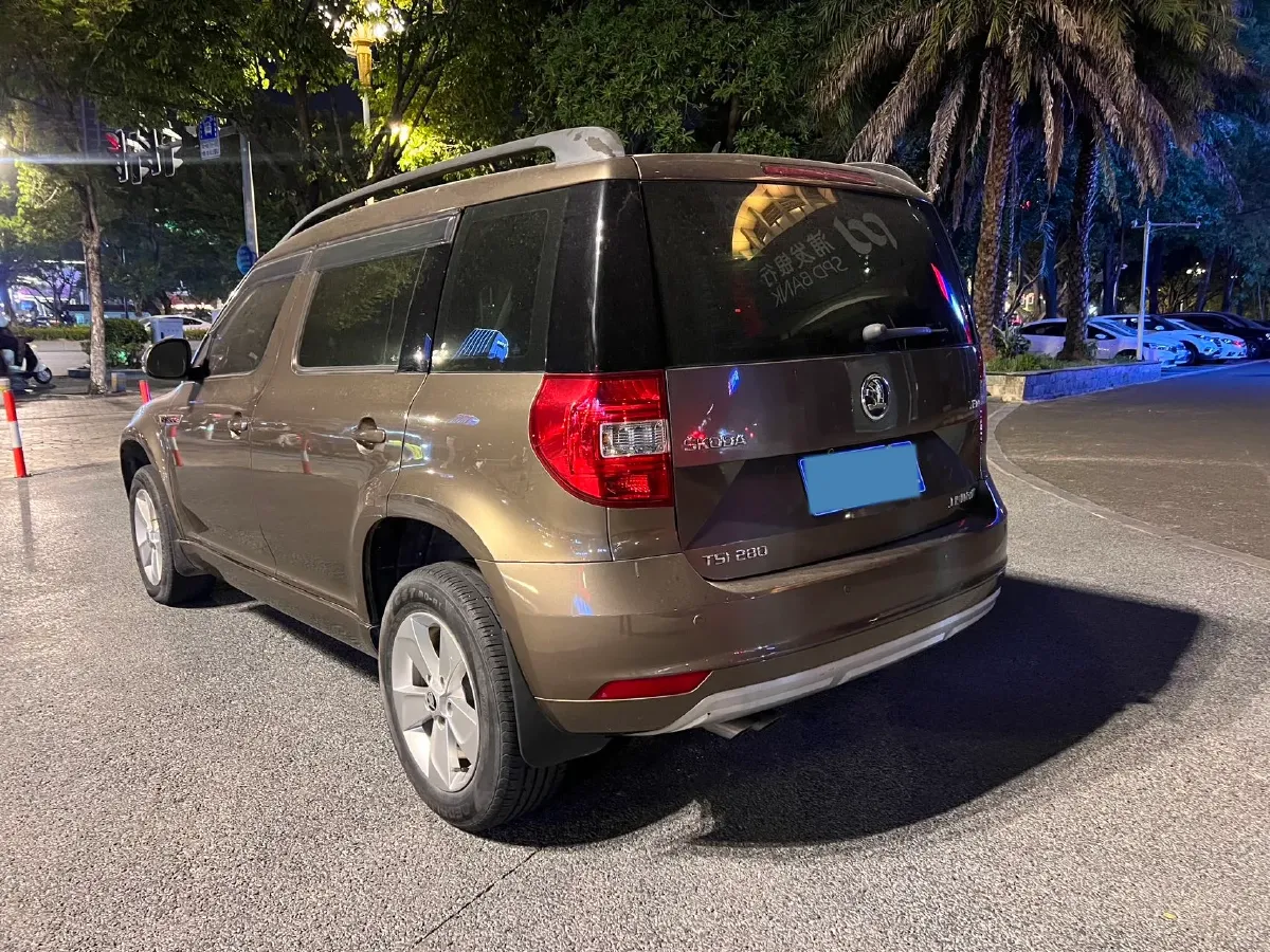 2017 Skoda Yeti 1.4T 150HP L4 7DCT,autocango,china used car exporter,china ev exporter,chinese used car exporter,chinese used ev exporter