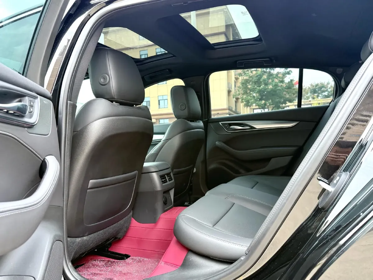 2025 Cadillac CT5 2.0T 237HP L4 10AT,autocango,china used car exporter,china ev exporter,chinese used car exporter,chinese used ev exporter