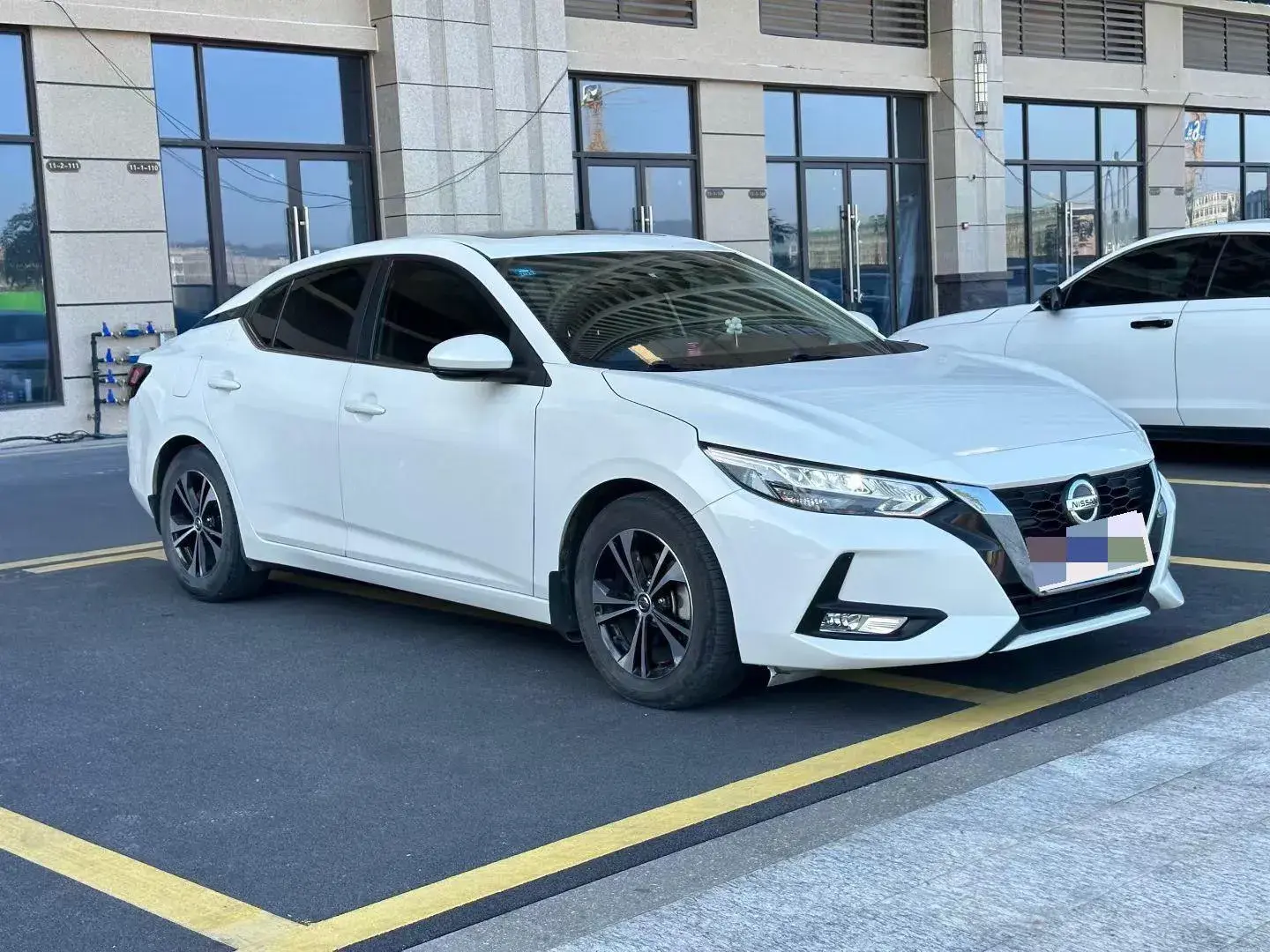 2020 NISSAN SYLPHY thumbnail 3