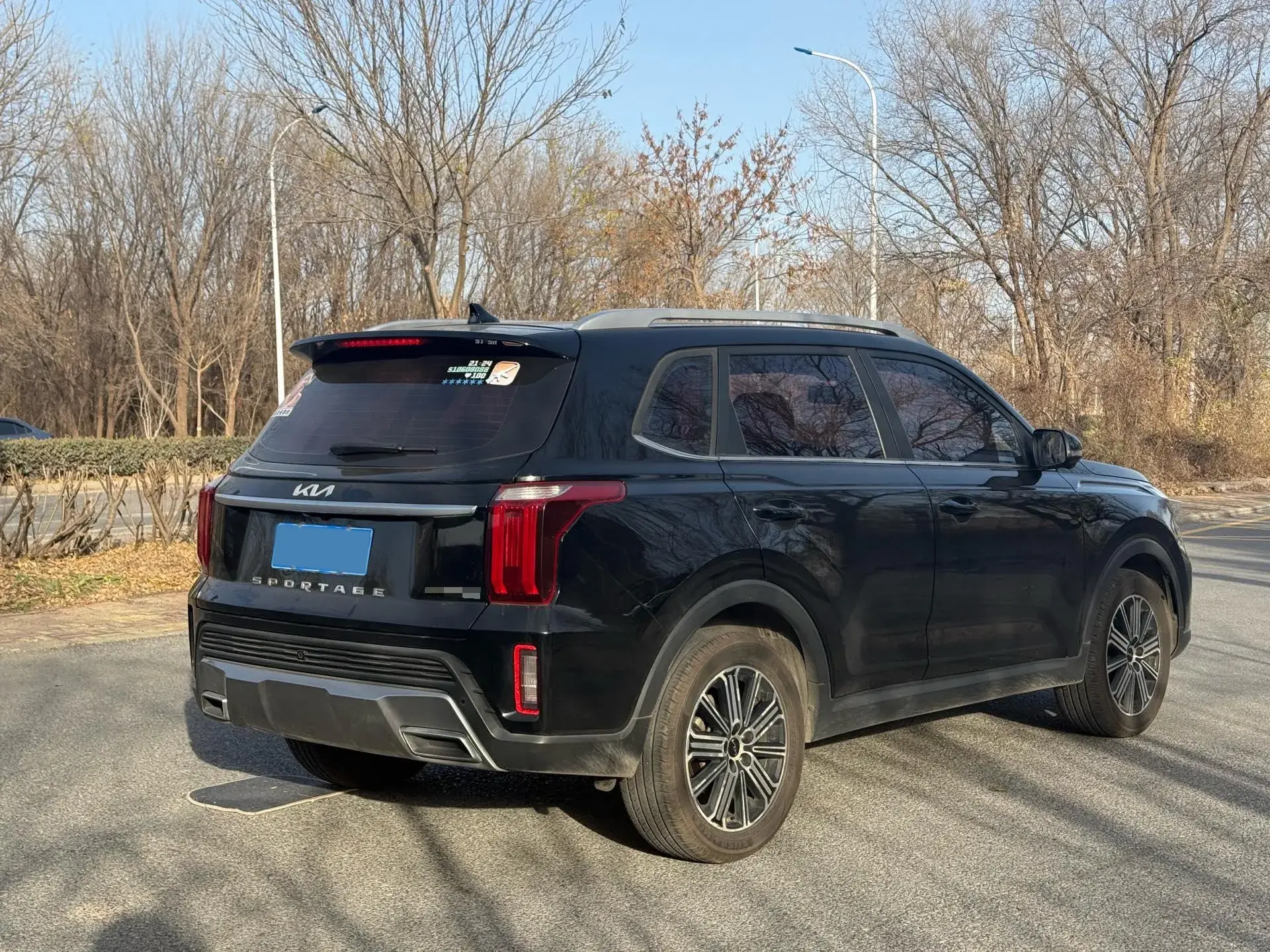 2021 KIA SPORTAGE thumbnail 4