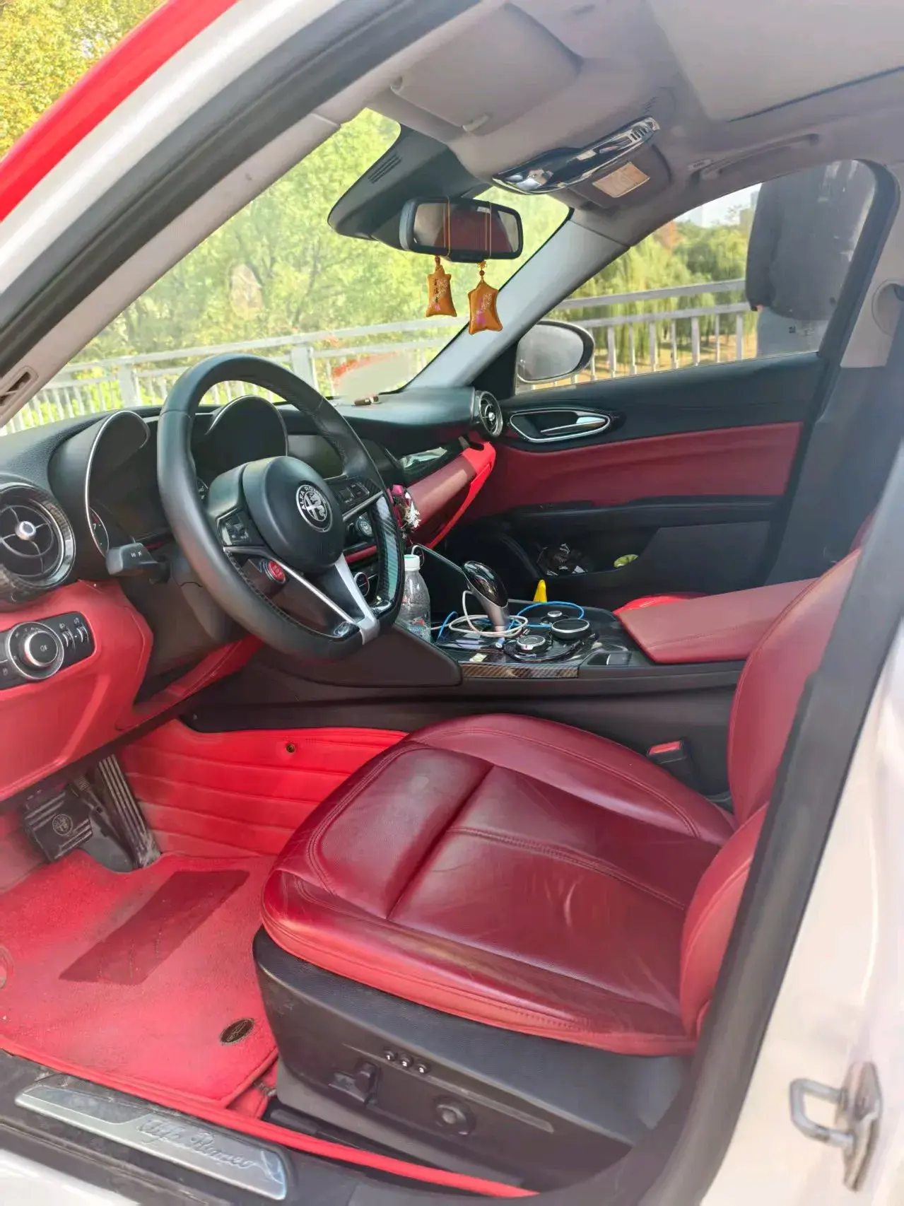 2017 ALFA ROMEO thumbnail 4