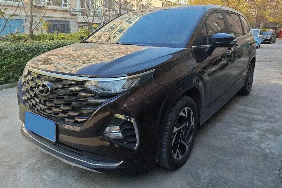 2021 HYUNDAI CUSTO view 1