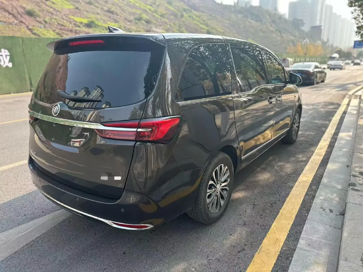 2022 Buick GL8 2.0T 237HP L4 9AT,autocango,china used car exporter,china ev exporter,chinese used car exporter,chinese used ev exporter
