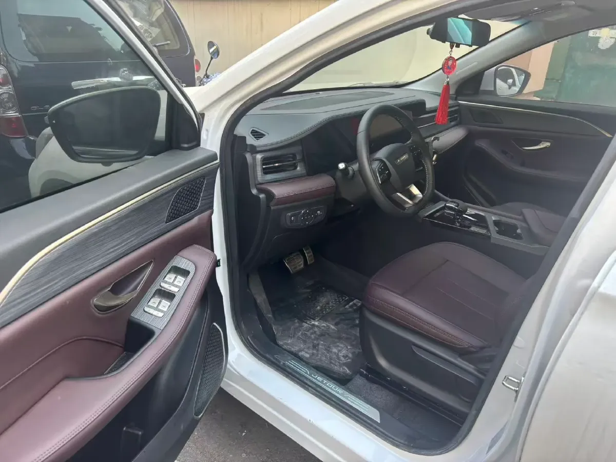 2023 Jetour X90 Plus 1.6T 197HP L4 7DCT,autocango,china used car exporter,china ev exporter,chinese used car exporter,chinese used ev exporter