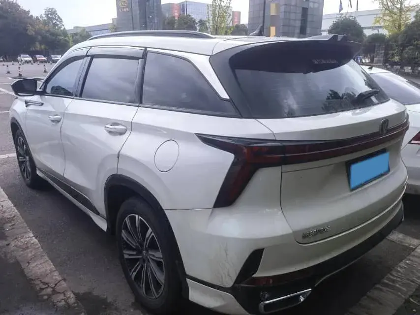 2024 CHANGAN CS75 thumbnail 4