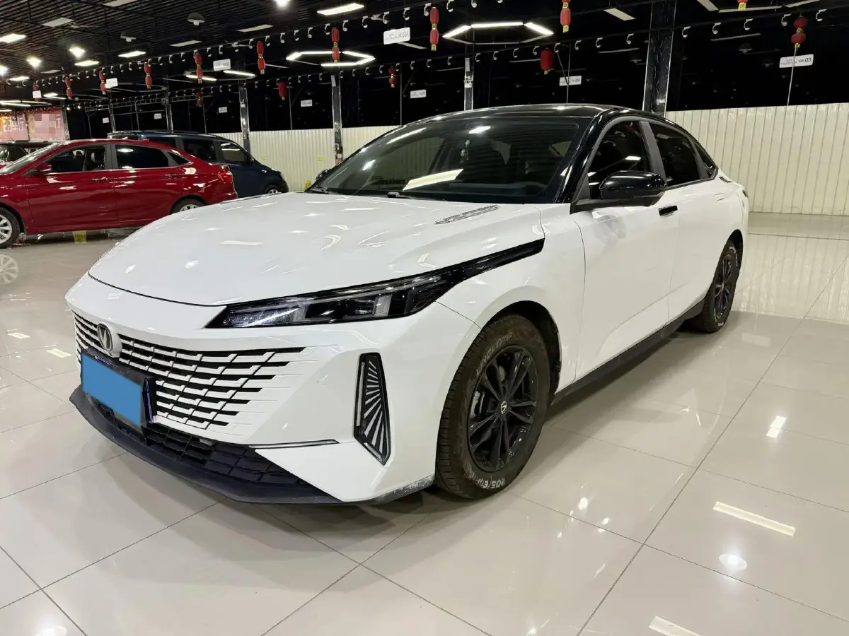 2023 ChangAn Lamore 1.5T 170HP L4 7DCT