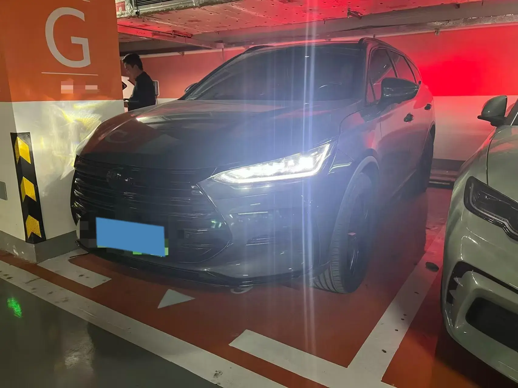 2021 BYD TANG view 1