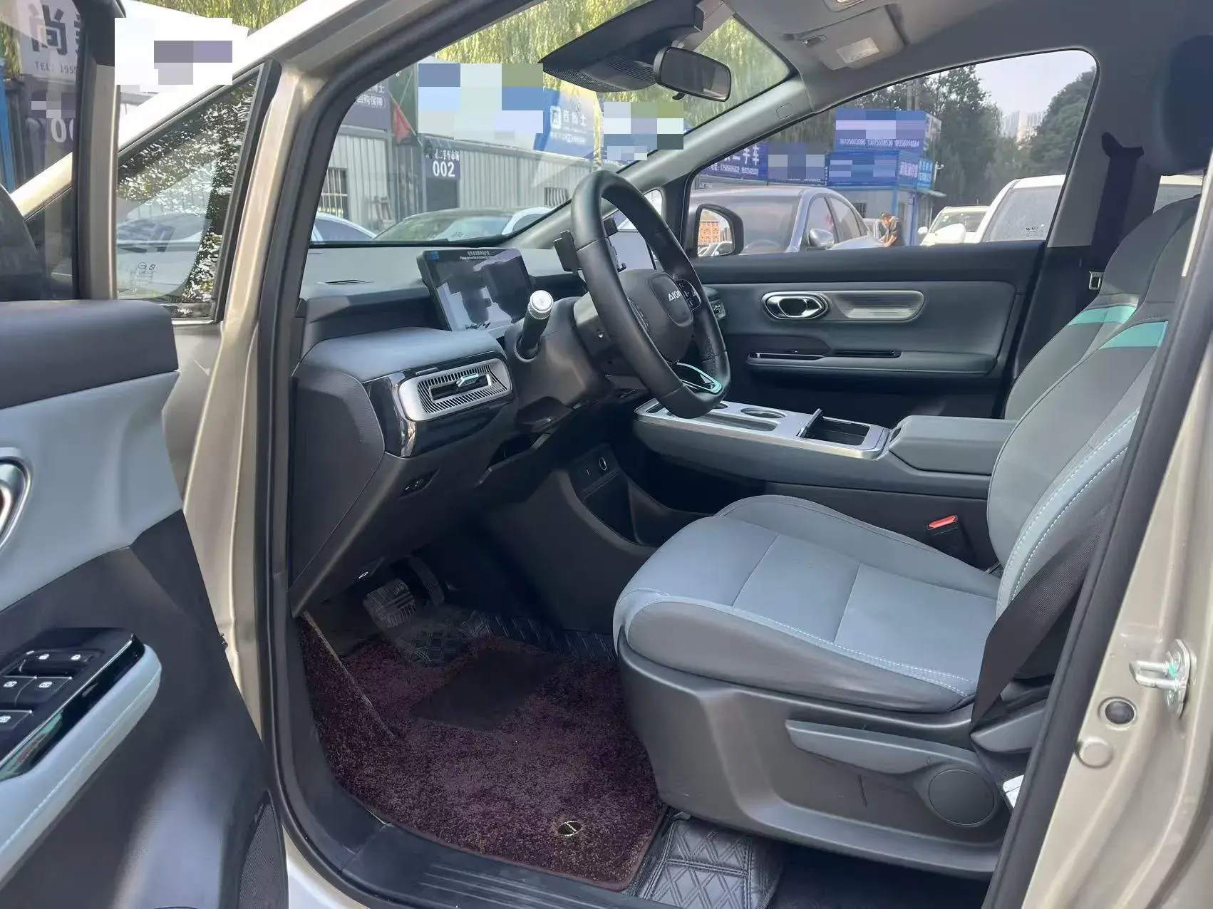 2023 AION Y thumbnail 4