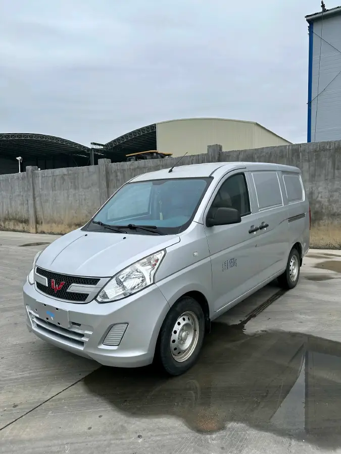 2019 WuLing RongGuang V 1.5L 99HP L4 6MT