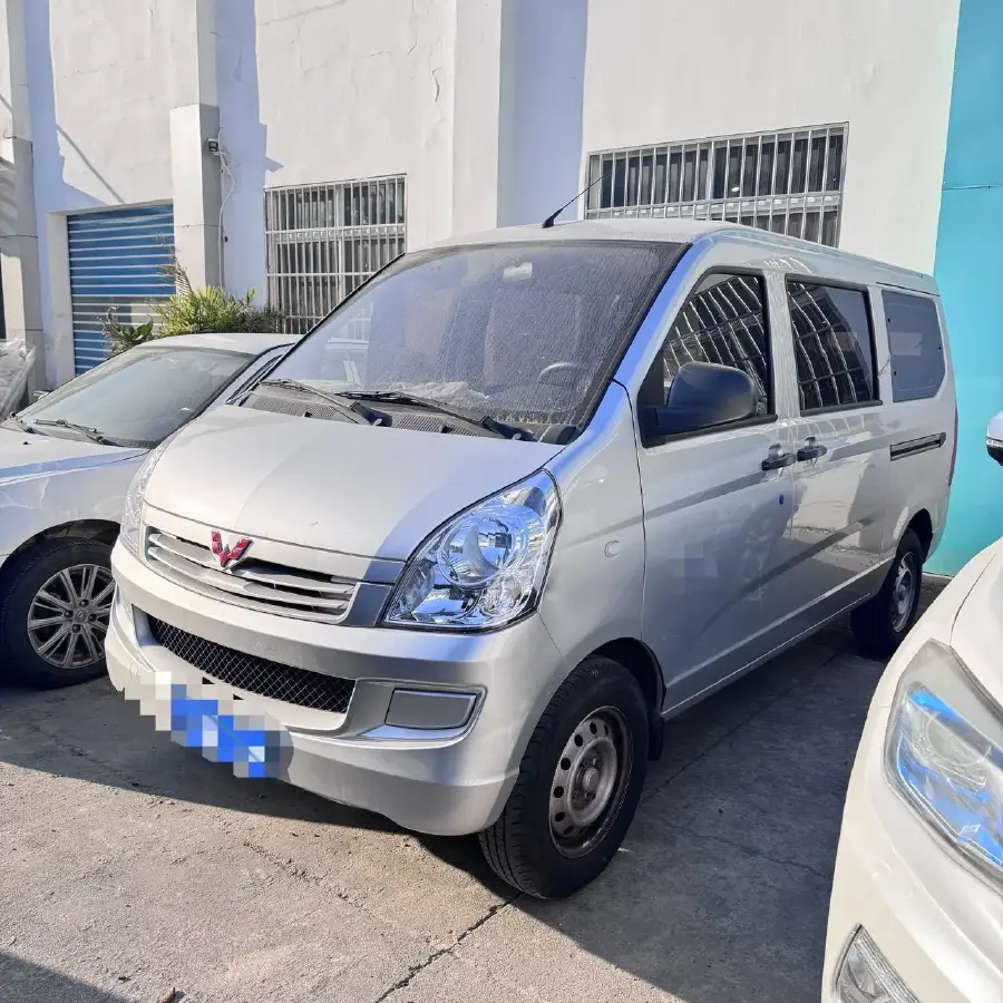 2023 WuLing RongGuang S 1.5L 102HP L4 5MT