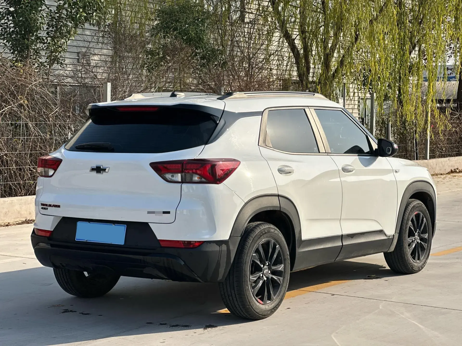 2019 CHEVROLET TRAILBLAZER thumbnail 3