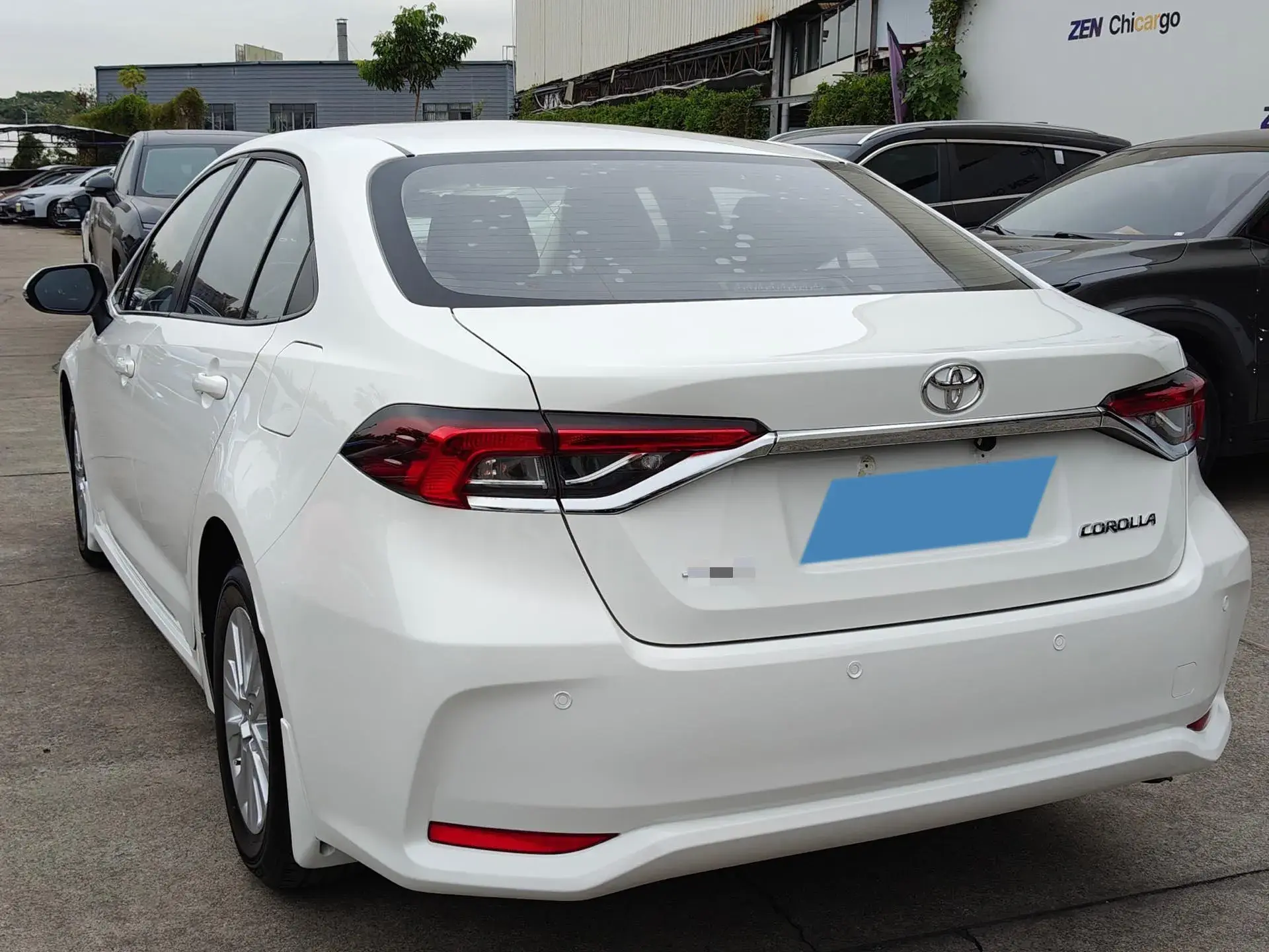 2021 TOYOTA COROLLA thumbnail 4