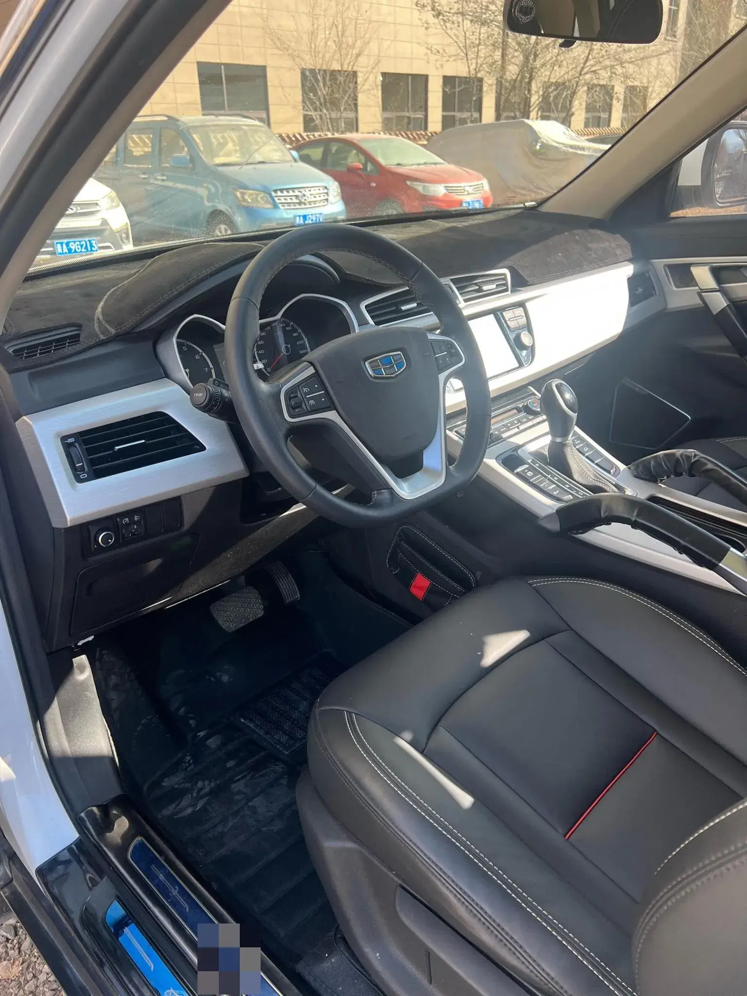 2018 GEELY AZKARRA thumbnail 4