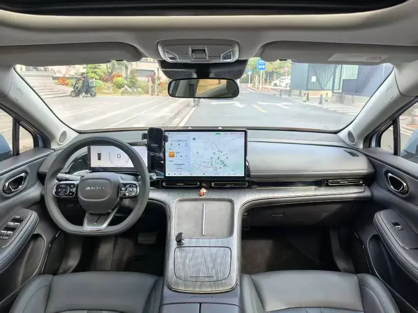 2023 AION S thumbnail 3