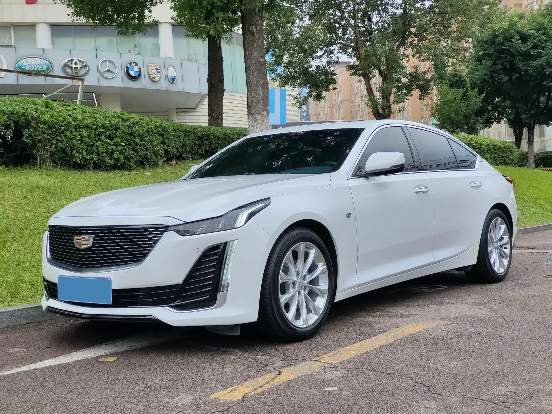 2021 CADILLAC CT5 view 1