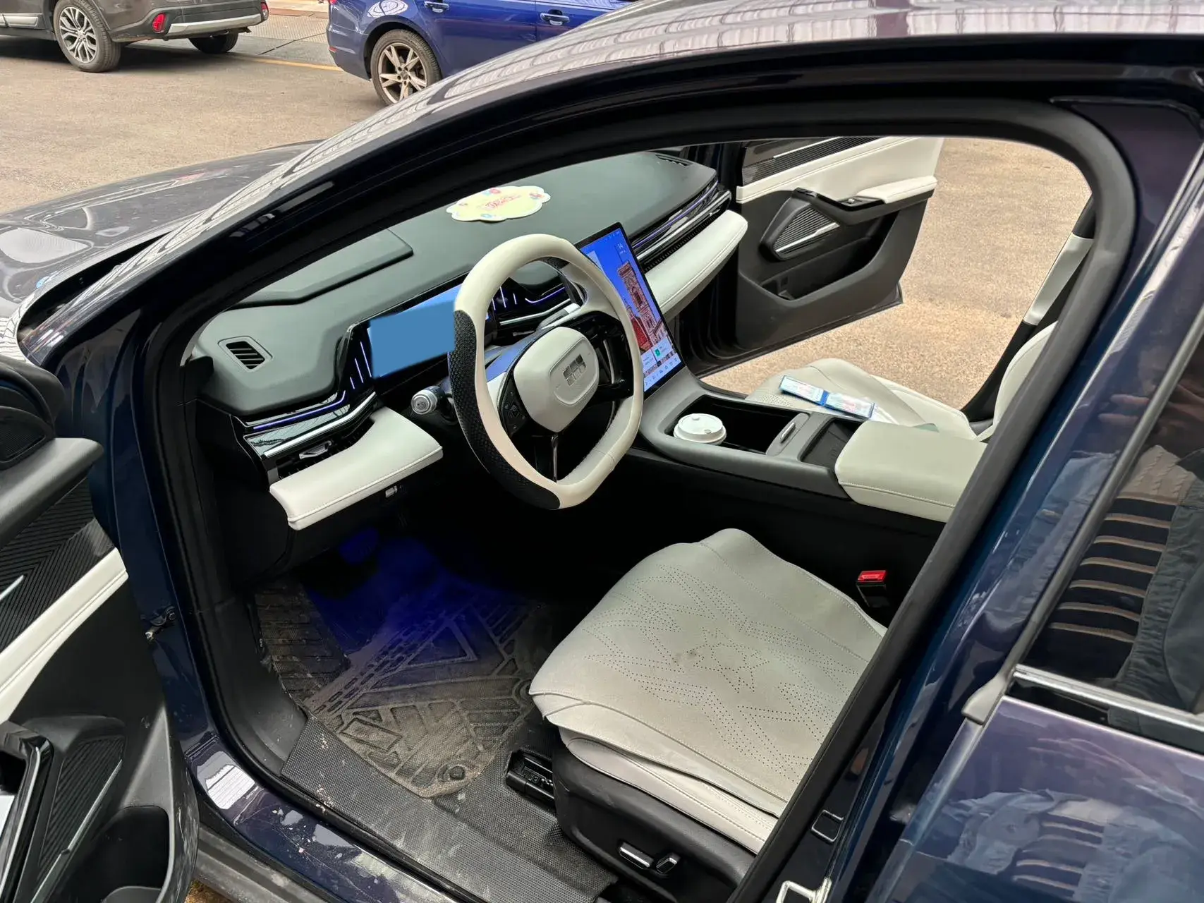 2023 GEELY GALAXY thumbnail 3