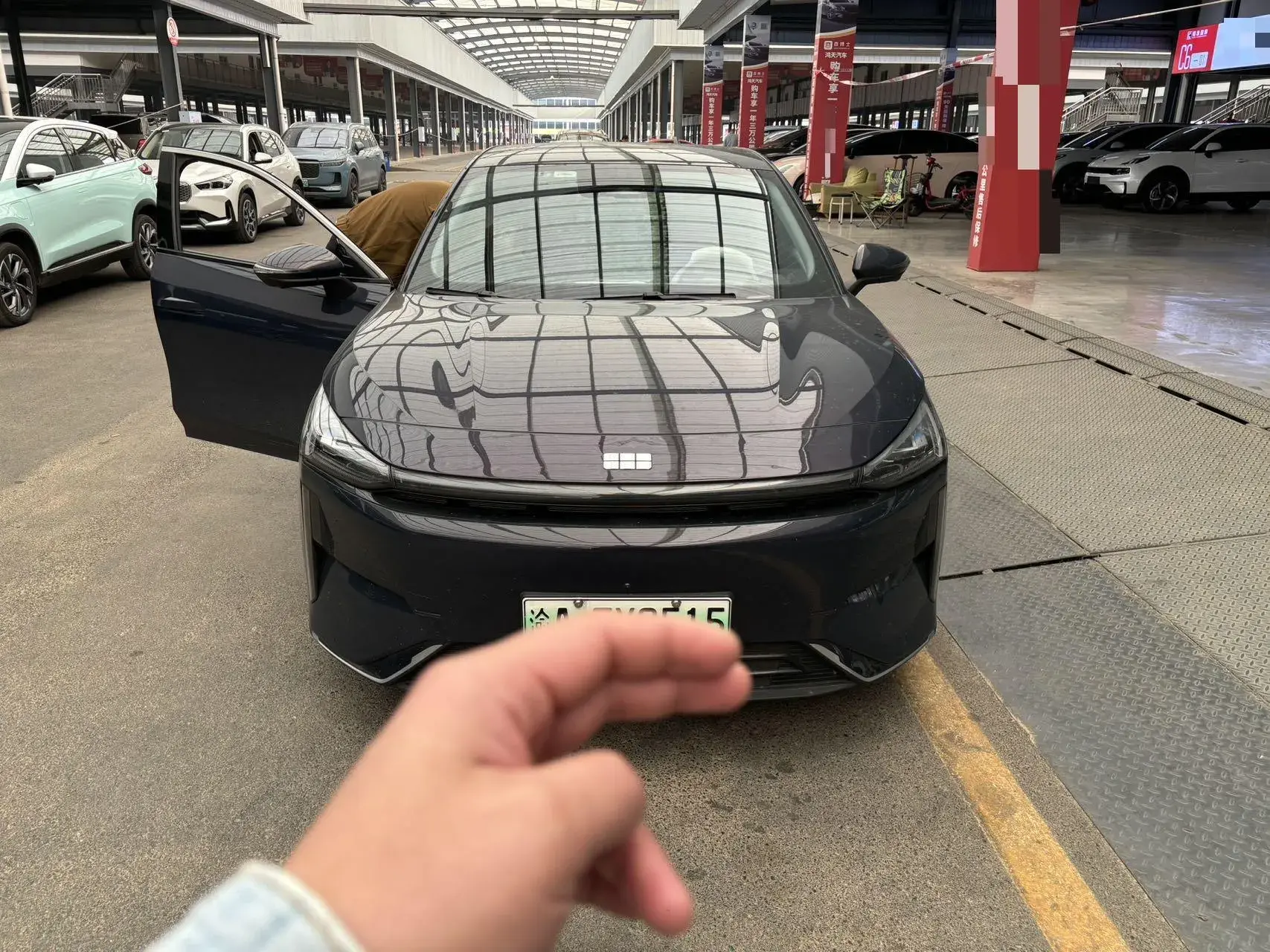 2023 GEELY GALAXY thumbnail 2