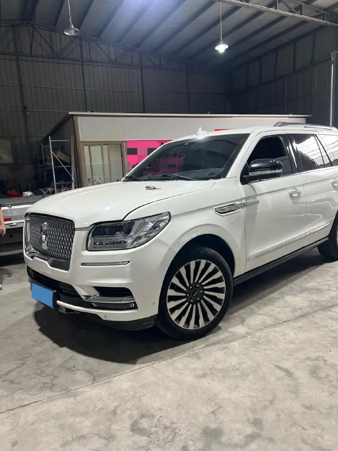 2020 Lincoln Navigator 3.5T 388HP V6 10AT