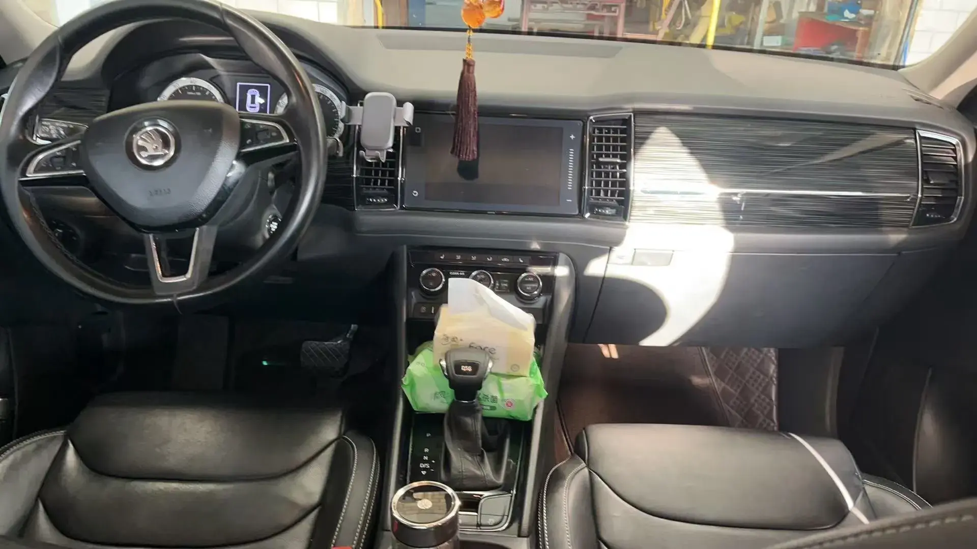 2018 SKODA KODIAK thumbnail 2