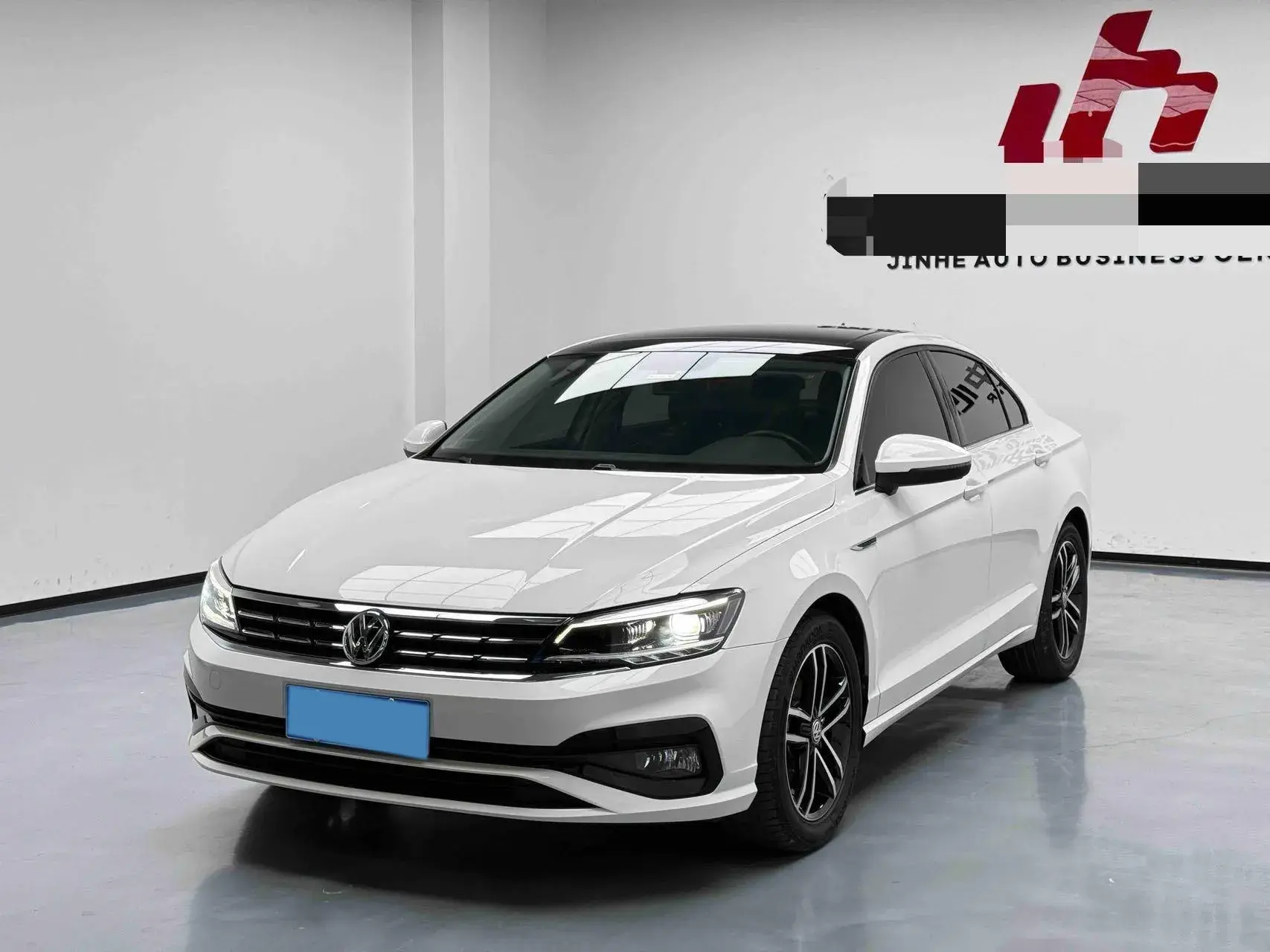 2021 VOLKSWAGEN LAMANDO view 1