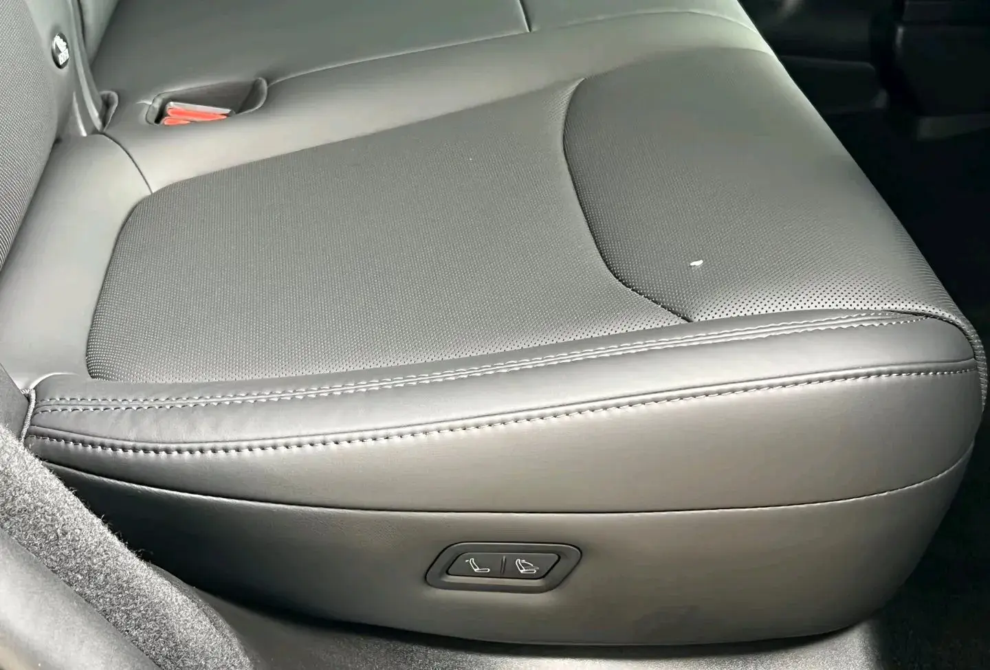 2025 TESLA MODEL thumbnail 2