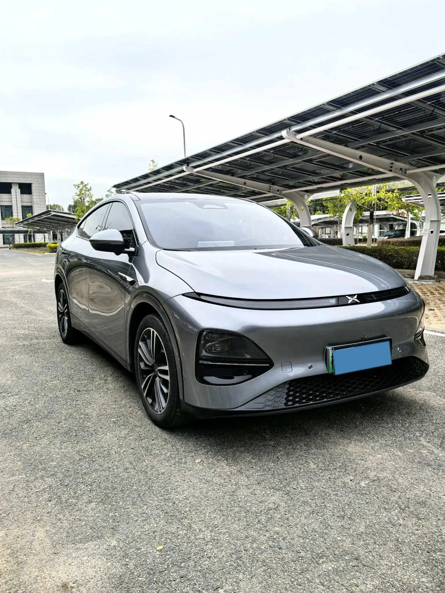 2023 XPENG G6 thumbnail 2